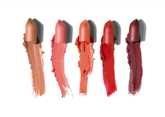 EpiLynx vegan matte lipstick in a magnetic case, showcasing a hydrating, long-wear lipstick with a smooth, matte finish.