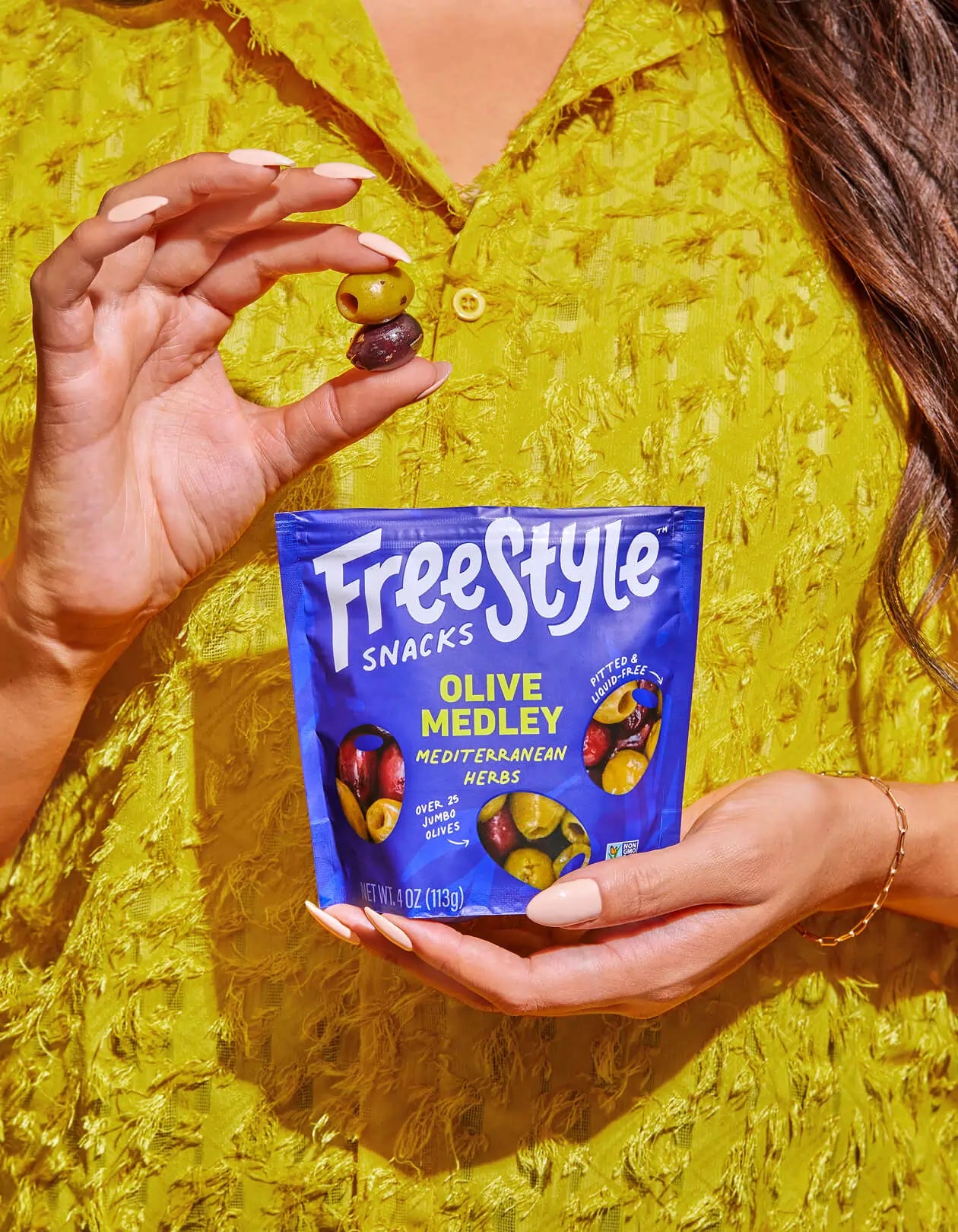 Mixed snack medley with Mediterranean herbs from FreeStyle Snacks, featuring a variety of seasoned, colorful snack pieces.